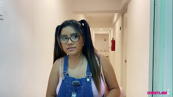 Latina Asiste A Entrevista De Casting Para Modelo Pero La Terminan Follando - Ivanna Diaz thumbnail