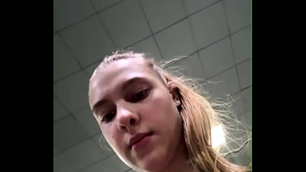 Nonton Close Up Fucking In The Public thumbnail