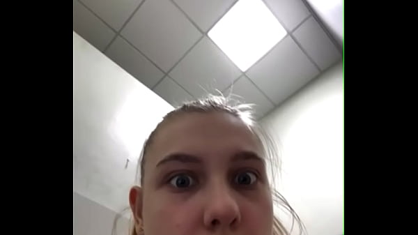 Nonton Close Up Fucking In The Public thumbnail