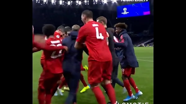 Bayern socando no cu do tottenham 7 x 2 fora o baile