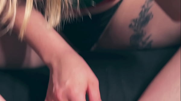 Pretty feet for your cock 