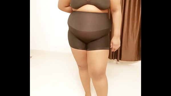 Latina sexylady showing boobs