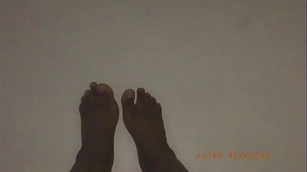 Mistress bougie shows off her feet and soles to you