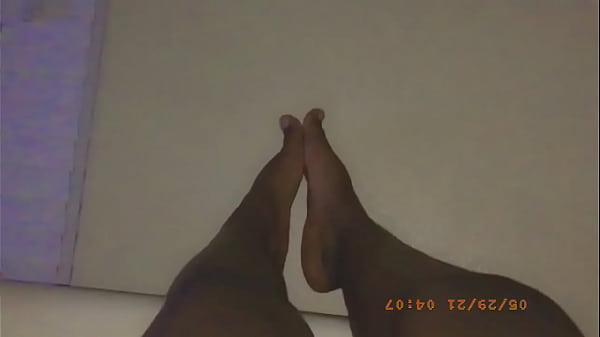 Mistress bougie shows off her feet and soles to you 