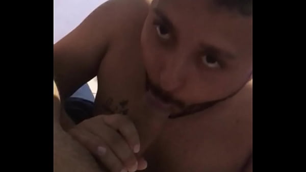 Play MP4 - Chupando o policial casado