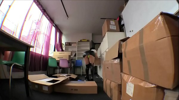 Play MP4 - Sexy Asian in Leather Boots Sits on Her Boss' Bonce