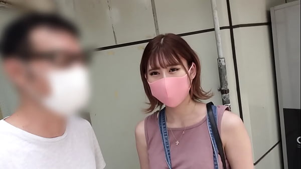 ハメ撮り　エッチ大好き。おじさん好き専門学校に通う生徒。バックで連続ピストン。ハメ撮り 素人 美乳 中出し 個人撮影 美女 可愛い 生ハメ thumbnail