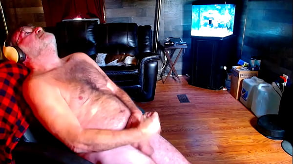 Mike requested more an more cum this video..Fer his website 