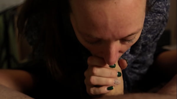 Play MP4 - A Mouth Full of Cum