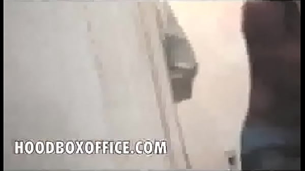 Fuck in house full of rats 