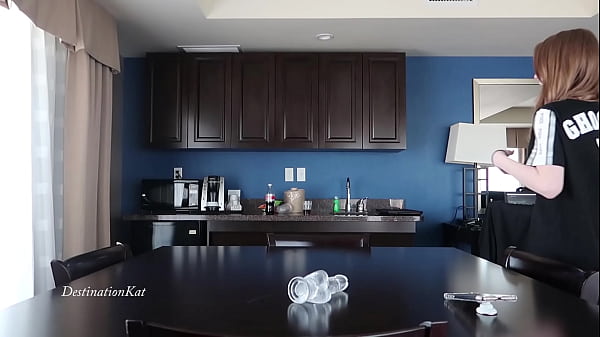 Nonton Fucking On A Counter thumbnail