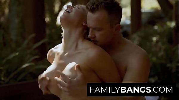 FamilyBangs com_Empowered Stepmom has a_Crush with her DeportistStepsonKit Mercer Van_Wylde