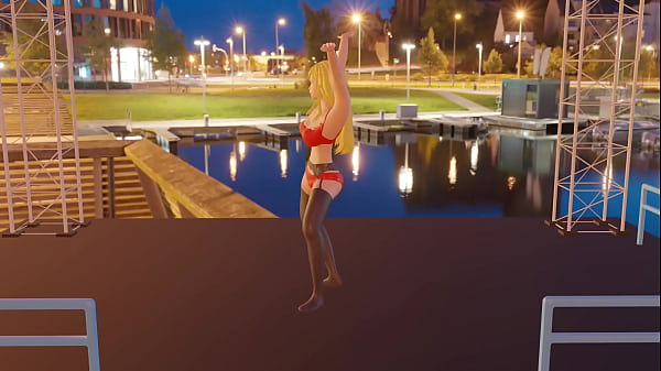 Lulu_erotic dance on_stage