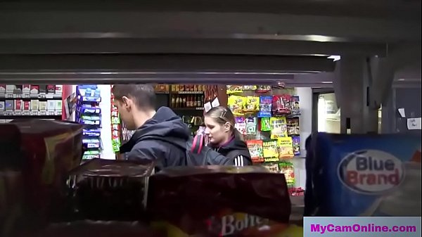 Sensual teen enjoysthe long kiss mycamonline com