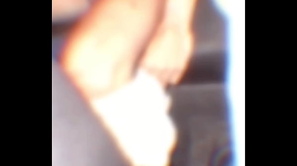 Nonton Um F&atilde; Encontrou Belinha Vendo A Live! thumbnail