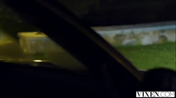 Play MP4 - VIXEN Sexy Mary lets her inner exhibitionist out to play