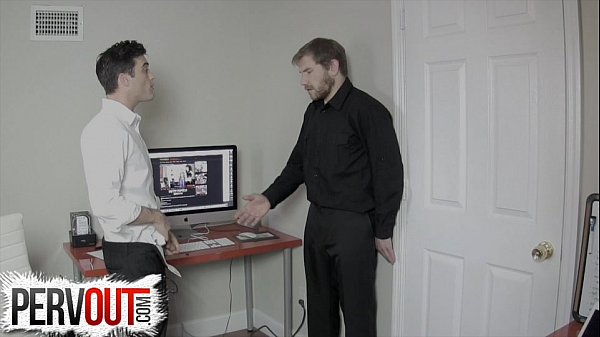 Play MP4 - LANCE HART CATCHES ALEX ADAMS JERKING AT WORK