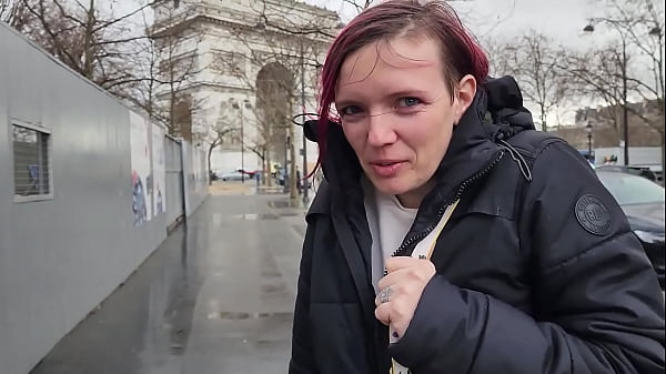 Nonton Je Drague Un Mec Dans Le Metro Et Il Me Baise Dans Une Salle D&eacute;saff&eacute;ct&eacute; thumbnail