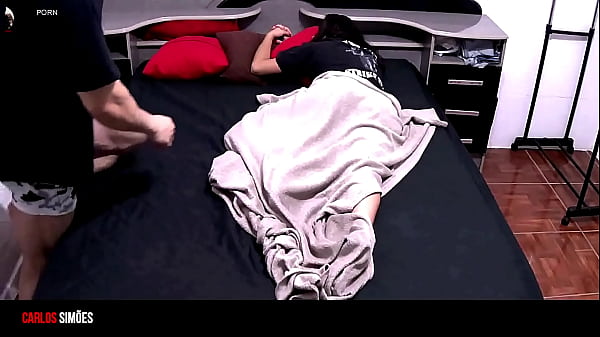 Nonton Beautiful, Sexy Brunette Sits And Twerks Deliciously. thumbnail