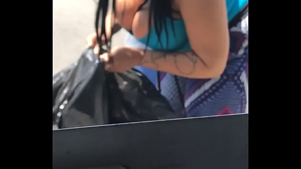 Play MP4 - Big Black Tits