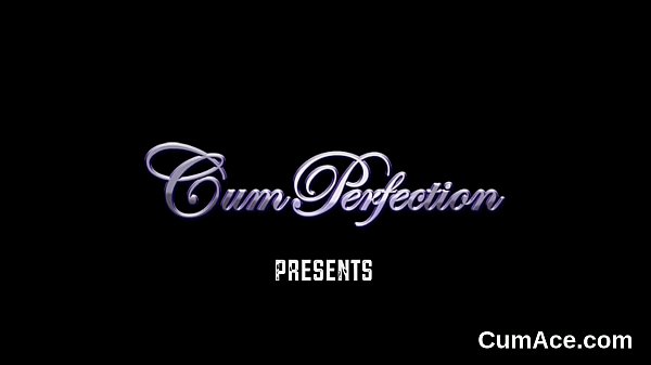 Nonton Peculiar Bombshell Gets Sperm Load On Her Face Swallowing All The Sperm thumbnail