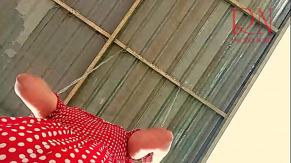 Cute housewife has fun_without panties on the swing.Slut swings and shows her perfect pussy.