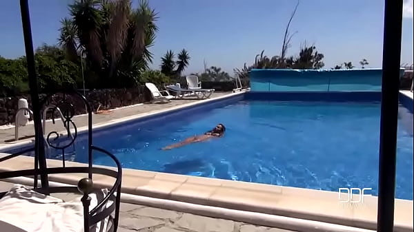 Wet Dong Down - Czech Babe Swallows Dude'_s Hard Dick