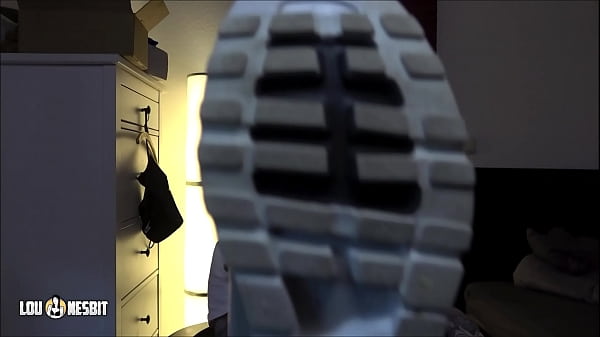 Nike_Shoe Slave Training, Fetish Lou_Nesbit, Lia Louise