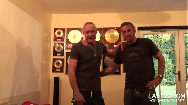 Nonton Horny Nikki Orgasms Following A Rough Bonking thumbnail