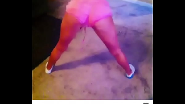 Nonton This Girl Hates Me thumbnail