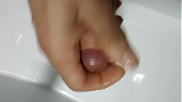 paja y corrida en el lavavo