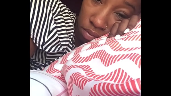 Play MP4 - Nellycantsay teasing phat coochie in with upskirt closeup