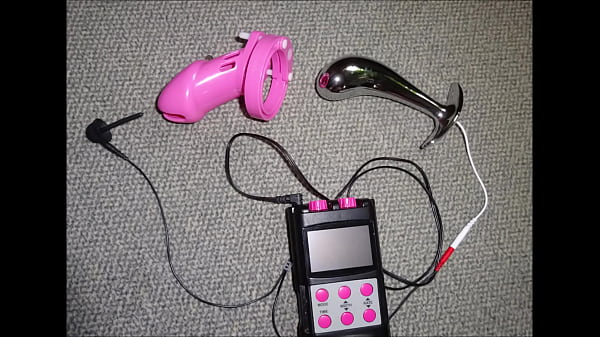 Spermamelken &ndash; Estim mit Buttplug und Keuschheitsk&auml;fig 