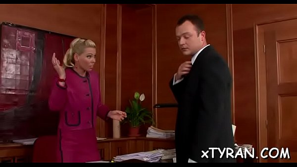 Dissolute_maid feels schlong in her