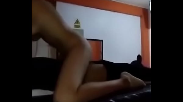 Joven Uni Taria Quiere Follar Con Su Mejor Amigo En Su Casa thumbnail