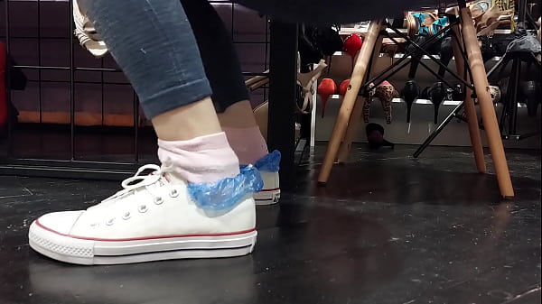 Nonton Two Pairs Of Socks And Sweaty Feet thumbnail