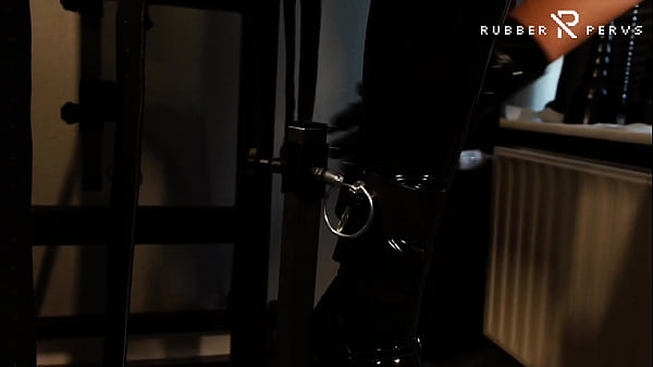 Rubberslut With Heavy Rubber Helmet Fucking Her Pussy On Slave Chair thumbnail