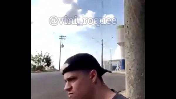 Mostrando o pau em P&uacute;blico 