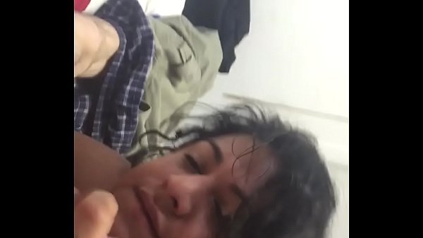 sucking white cock /_chupando verga a_mi amigo