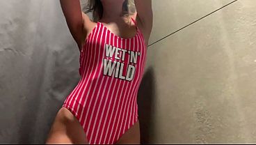 Public changing room plug play horny ass craving epic squirt cleanup fail larajuicy 