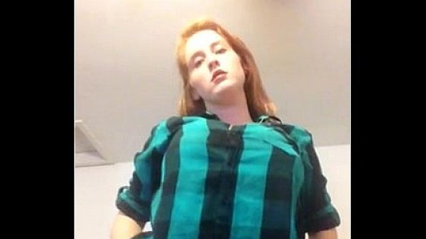 Nonton Red Peach` Striptising On Webcam. More On Voayercams.com thumbnail