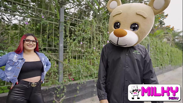 Venezolana Cachonda Folla Con Un Famoso Personaje De La Tv thumbnail