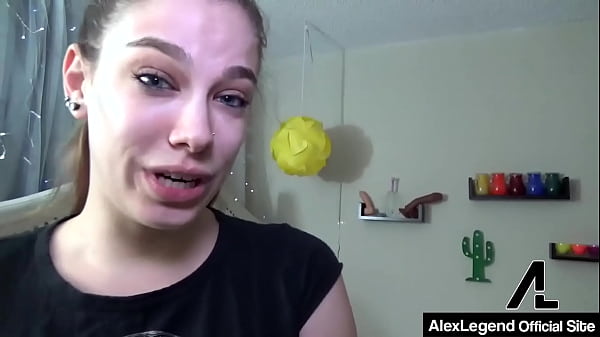 Sexy bobbi dylan squeezes all the cum out of alex legend's cock 