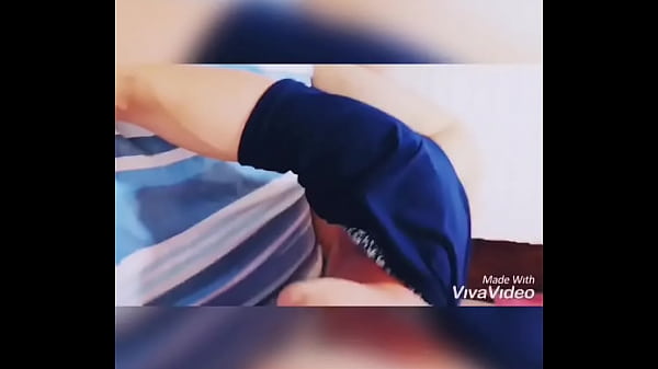 Play MP4 - Le encantan las poses  fuera de lo com&uacute;n&period;&period; gime delisioso