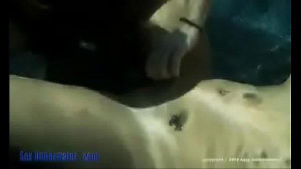 Lesbian bitches eat out their pussy in the sea 