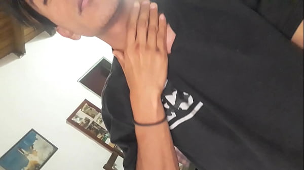 este joven necesita sexo