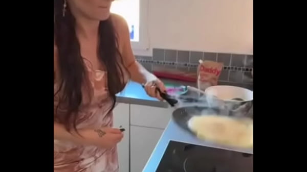 Aujourd&rsquo;hui c&rsquo;est la chandeleur demain je vous mets une petite vid&eacute;o ou 