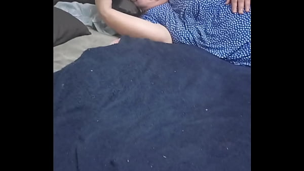 Hot milf teases with her legs & sexy feet very nice