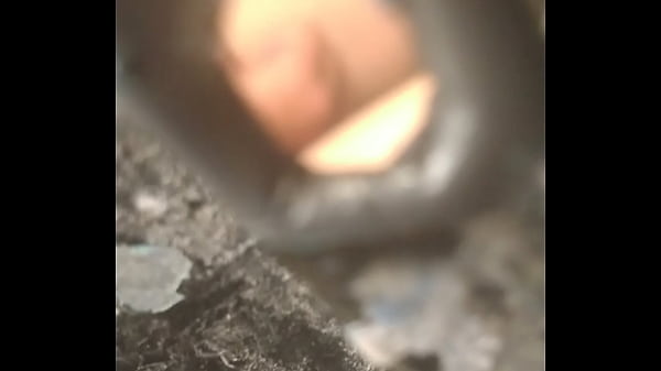 Play MP4 - En el ba&ntilde;o masturb&aacute;ndose