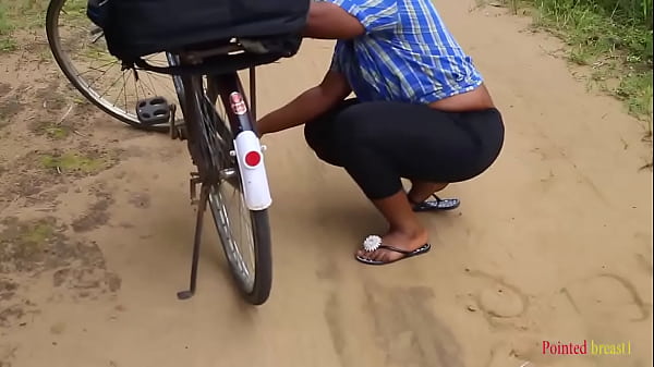 White ass fuck Queen bang in the village bush by stranger